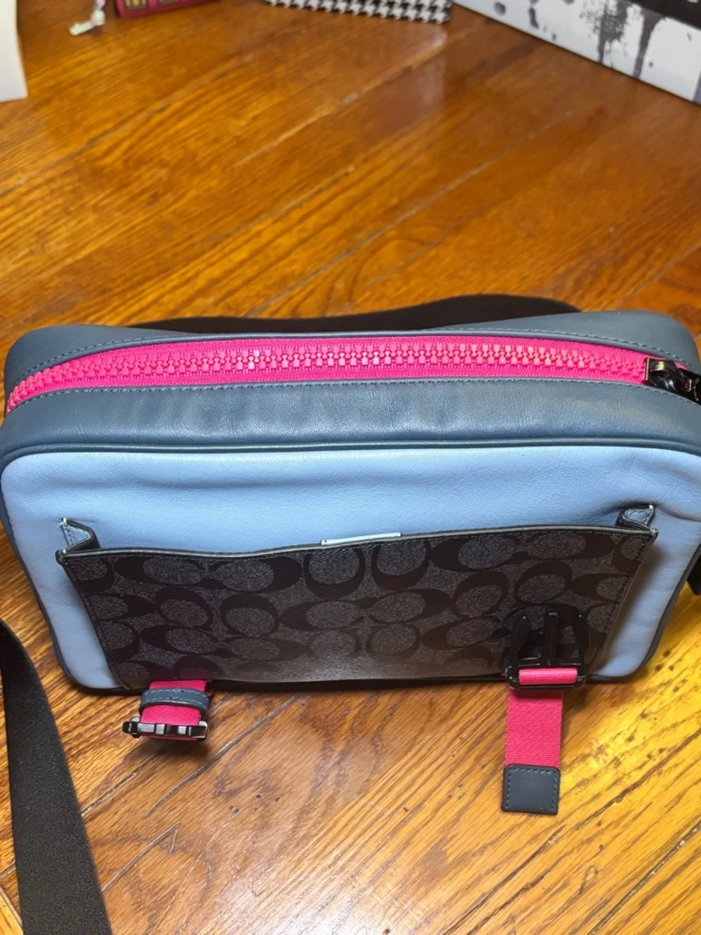 Coach Charter Flap Messenger Crossbody – Style C9129